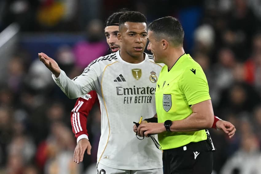 Kylian Mbappé em ação pelo Real Madrid na Champions League