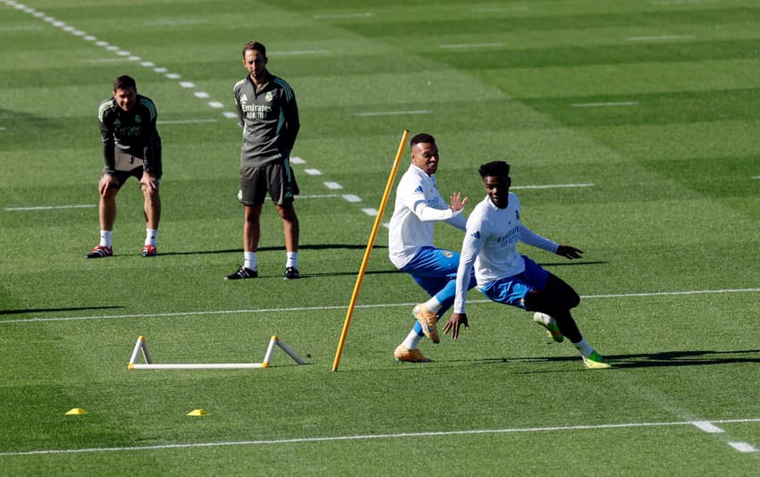 FBL-EUR-C1-REAL MADRID-TRAINING
