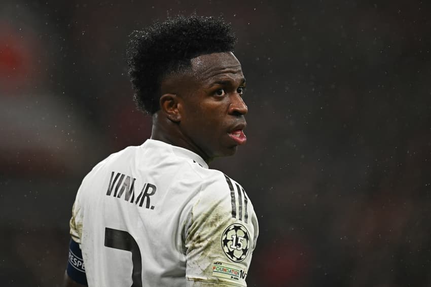 Vini Jr em ação na derrota do Real Madrid para o Liverpool na Champions League (Foto: Paul ELLIS / AFP)