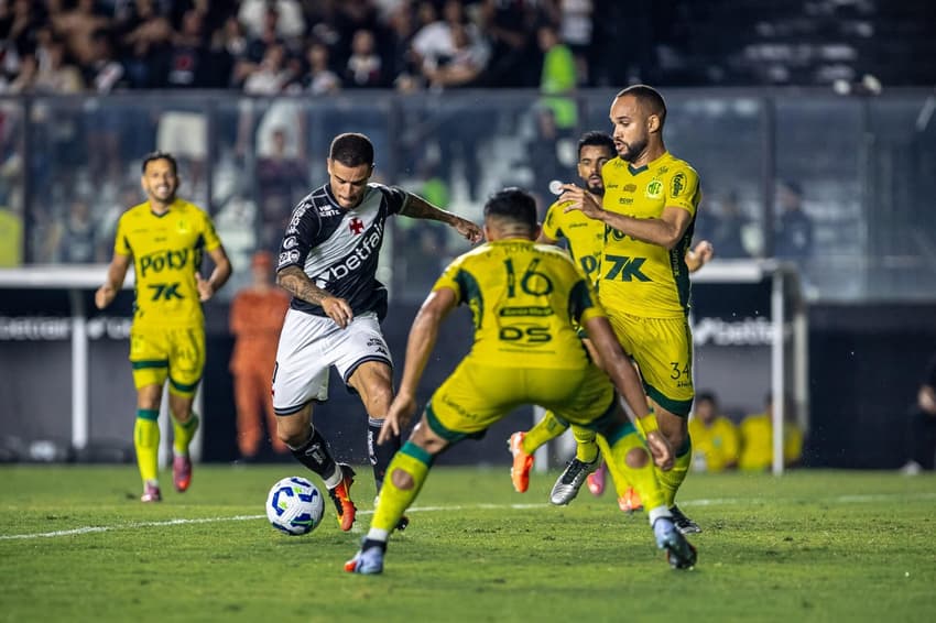 Vasco perdeu para o Mirassol em casa (Foto: Affonso Andrade/Agência F8/Gazeta Press)
