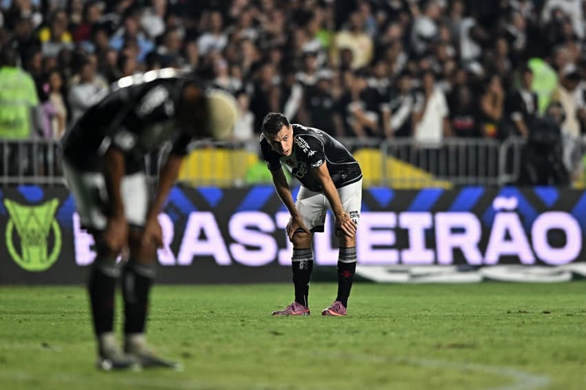 Lucas Piton sofreu lesão no joelho e preocupa o Vasco (Foto: André Fabiano/Código 19/Gazeta Press)