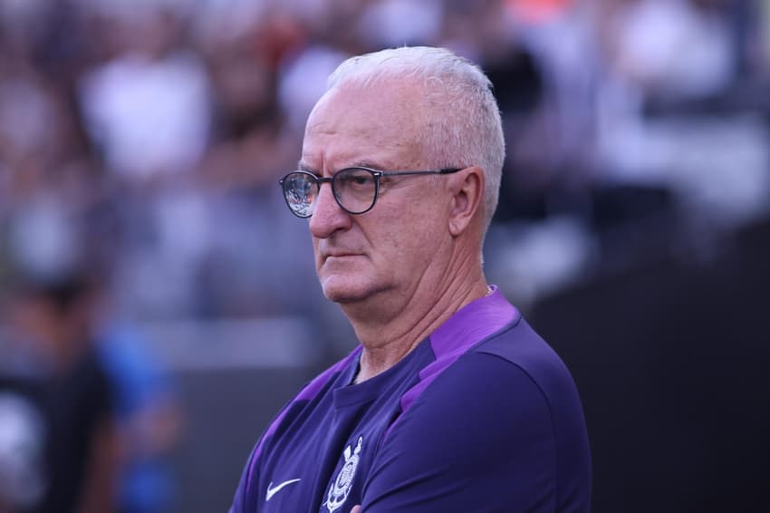 Dorival Júnior falou sobre oscilação do Corinthians