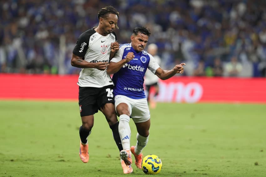 Corinthians e Cruzeiro decidem uma vaga para a decisão da Copa do Brasil