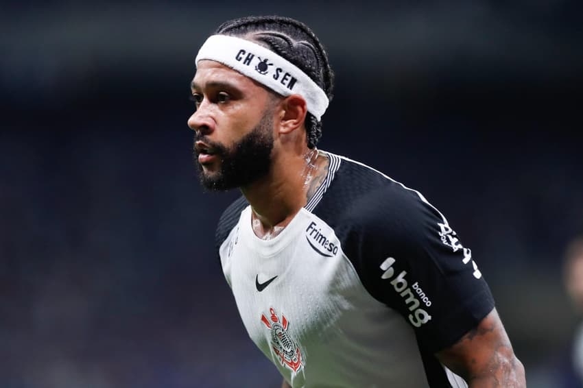 Memphis marcou o gol do Corinthians no Mineirão