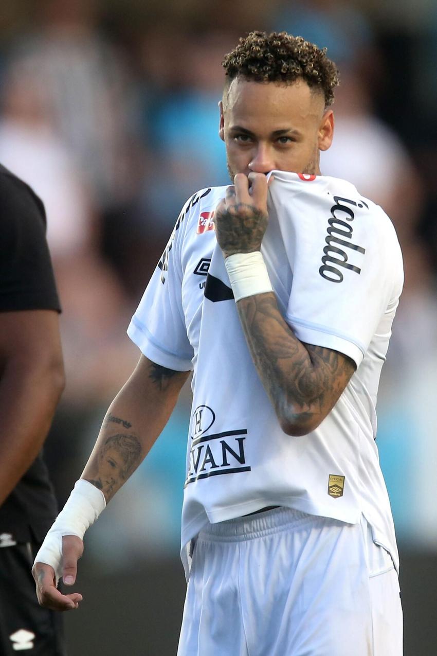 Neymar tem contrato com o Santos até o final deste ano. (Foto: Guilherme Dionizio/Código19/Gazeta Press)