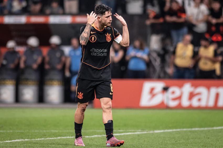 Garro entrou bem na vitória do Corinthians