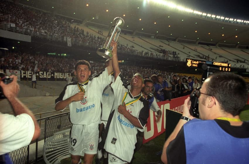 Corinthians conquistou o título do Mundial em 2000