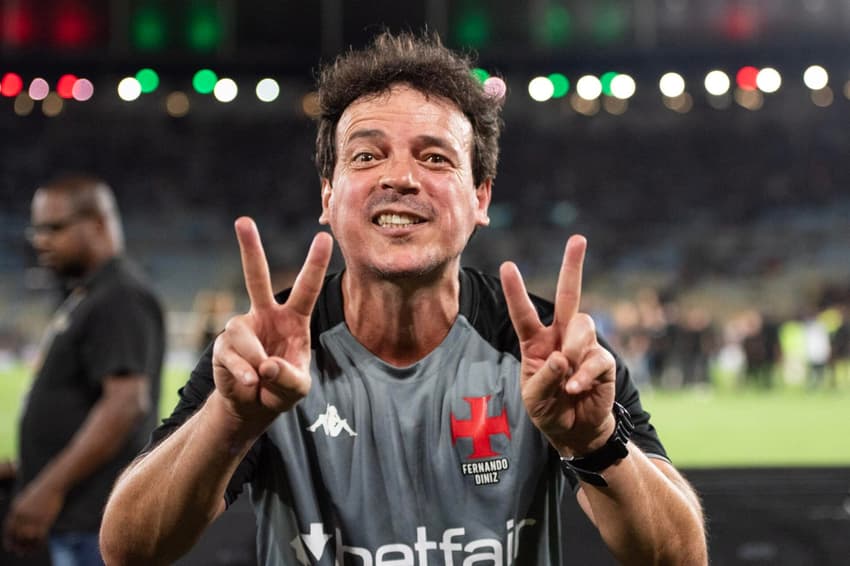 Vasco x Corinthians:  Fernando Diniz comemorando a classificação para a final da Copa do Brasil (Foto: Delmiro Junior/Photo Premium/Gazeta Press) 