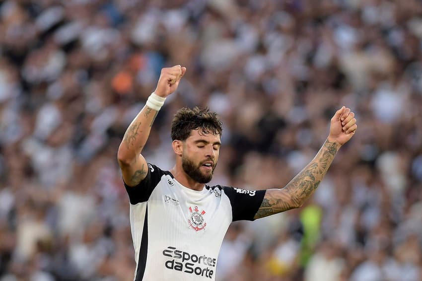 Yuri Alberto participou dos dois gols do Corinthians (Foto: Dhavid Normando/Código19/Gazeta Press)
