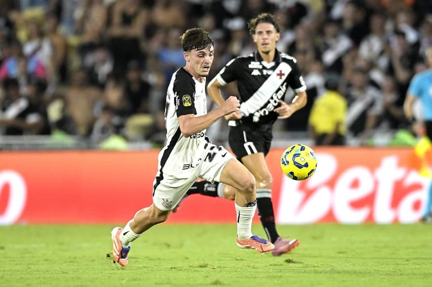Breno Bidon, meia do Corinthians (Foto: Alexandre Loureiro/Agif/Gazeta Press)