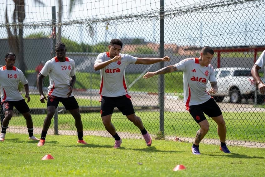 Treino no CT Morada dos Quero-Queros