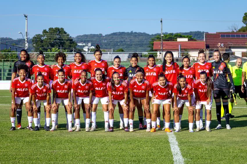 Elenco do Internacional para a temporada de 2025 (Foto: Sport Club Internacional | Oficial)
