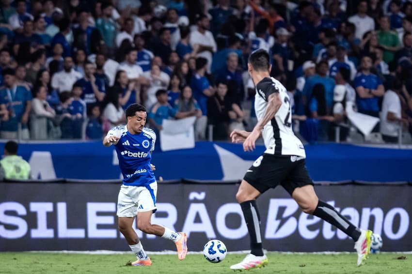 Cruzeiro x Corinthians, no Mineirão. Foto: Gustavo Aleixo/Cruzeiro