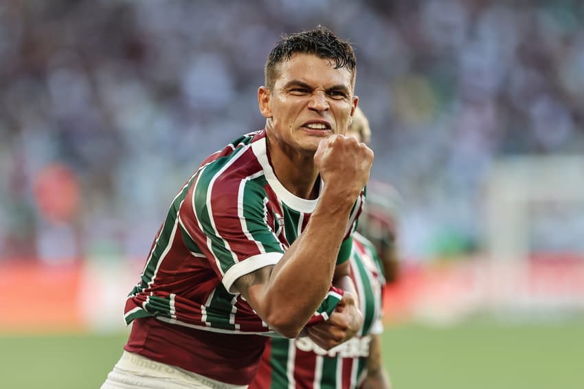 Thiago Silva comemora gol pelo Fluminense (Foto: Lucas Merçon/ Fluminense FC)