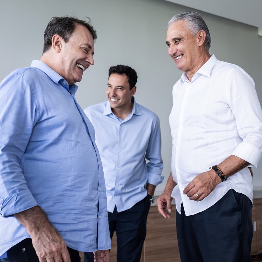 Pedrinho e Pedro Junio com Tite (Foto: Gustavo Aleixo/Cruzeiro)
