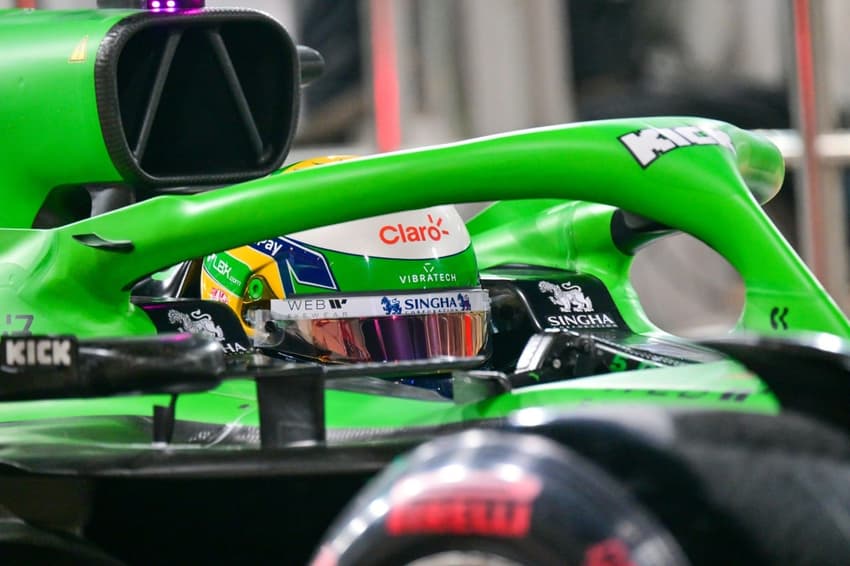 Gabriel Bortoleto no GP de Abu Dhabi (Foto: Andrej ISAKOVIC / AFP)