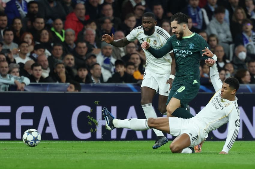 AO VIVO Real Madrid e Manchester City lutam pela classificação na Champions