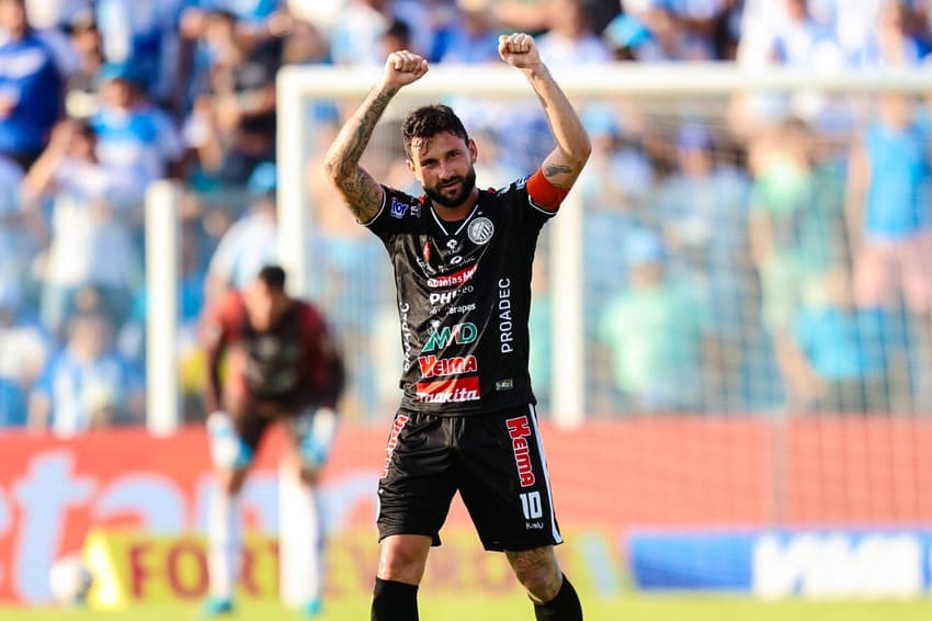 Boschilia comemora gol Paysandu Operário-PR Série B 2025