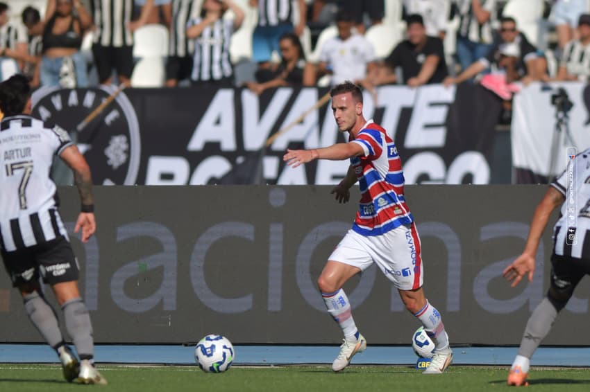 Partida entre Botafogo e Fortaleza, pelo Brasileirão (Foto: Vagner Nascimento/Fortaleza EC)