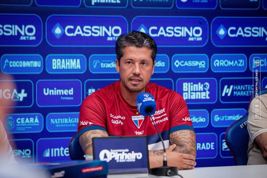 Thiago Carpini, treinador do Fortaleza (Foto: Leonardo Moreira/Fortaleza EC)