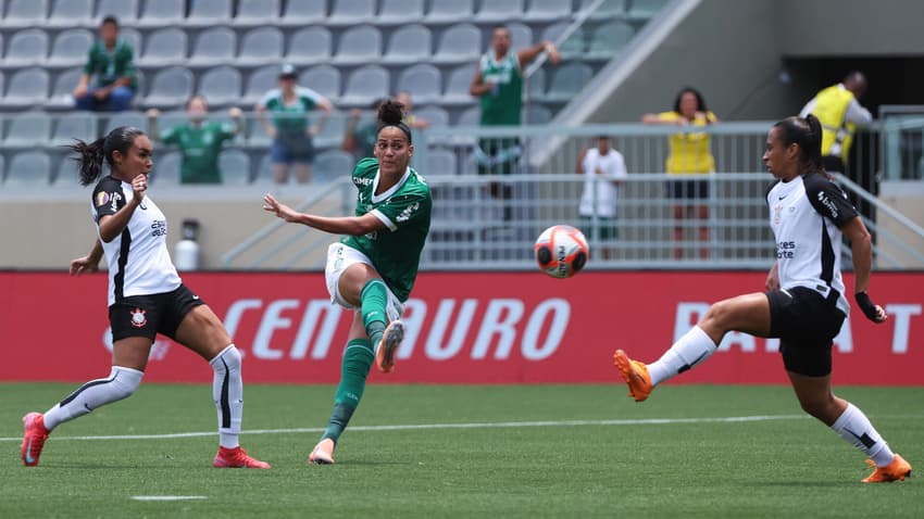 Amanda Gutierres marcou belo gol em Palmeiras x Cruzeiro. (Foto: Fabio Menotti/Palmeiras/by Canon)