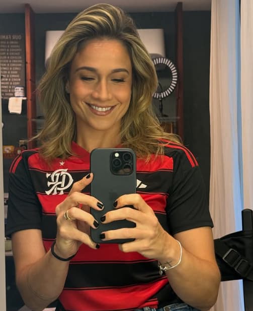 Fernanda Gentil comemora título do Flamengo (Foto: Reprodução)