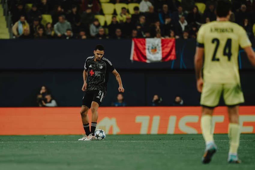 Gabriel Pereira em ação pelo Copenhagen (Foto: Reprodução/Copenhagen)