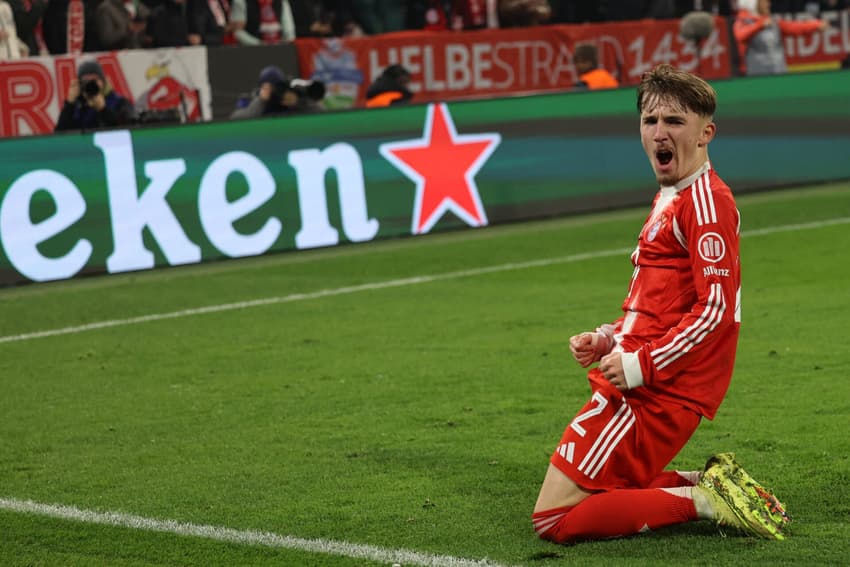 Lennart Karl comemorando o gol do Bayern de Munique (Foto: Alexandra Beier/AFP)