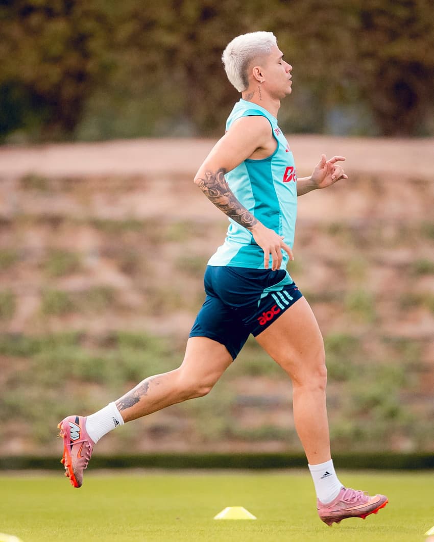Luiz Araújo treino Flamengo