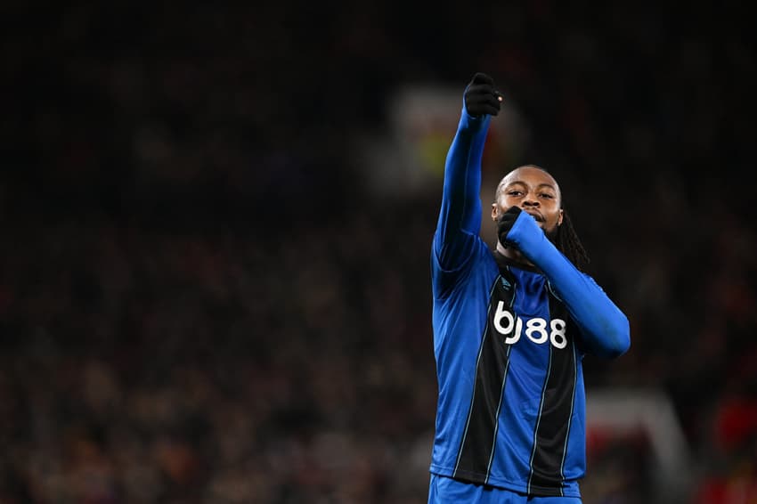 Na mira do Manchester City, Semenyo comemora gol contra o Manchester United, pela Premier League