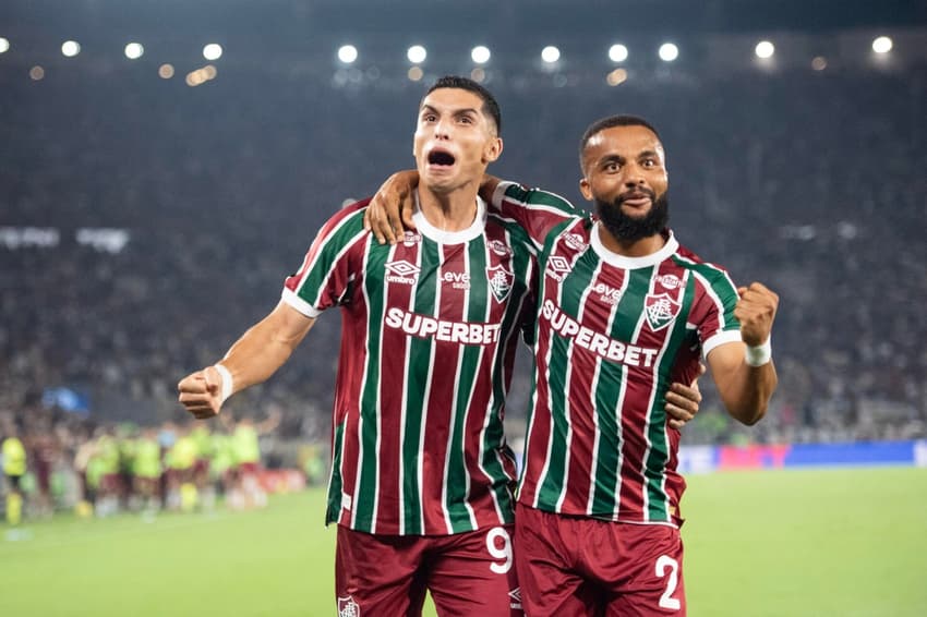 Serna comemora seu gol no jogo do Fluminense contra o Vasco pela Copa do Brasil