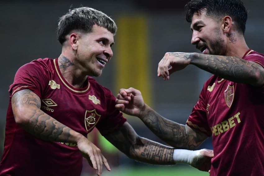 Soteldo e Acosta em Grêmio x Fluminense (Foto: Edu Andrade/Fatopress/Folhapress)