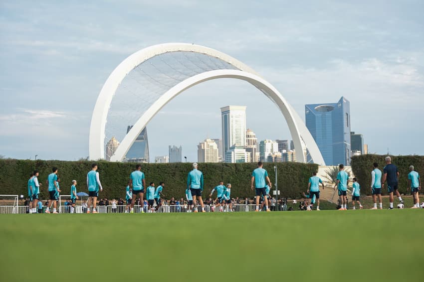Jogadores do Flamengo fazem último treino no Catar (Foto: Gilvan de Souza / Flamengo)