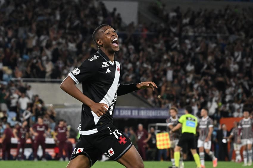 Vasco bate o Fluminense nos pênaltis e volta à final da Copa do Brasil após 14 anos