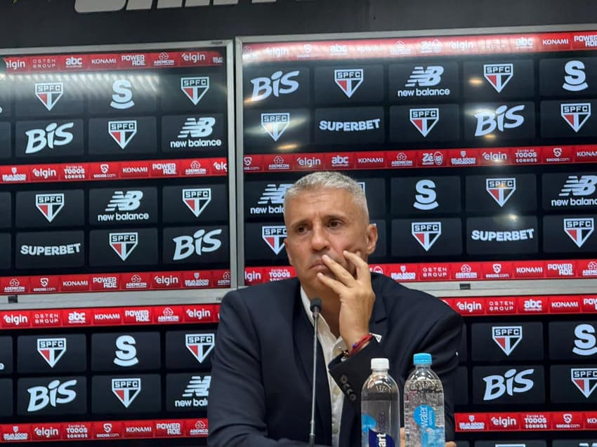 Crespo falou sobre planejamento para 2026 (Foto: Izabella Giannola/ Lance!)