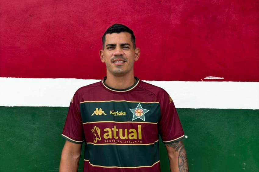 Jadson acertou com a Portuguesa, do Rio de Janeiro (Foto: Divulgação)