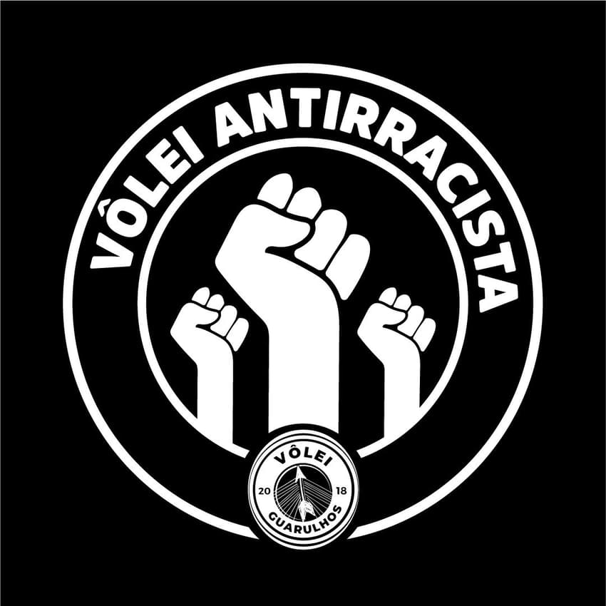 Selo antirracista do Guarulhos (Foto: VGBateuBet)