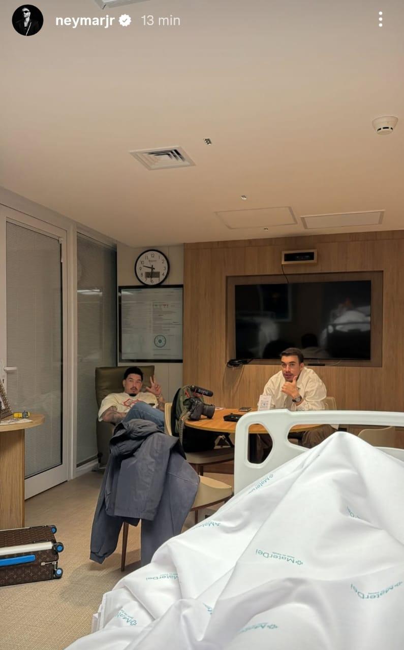 Neymar vai operar o joelho em Belo Horizonte (Foto: Reprodução Instagram)