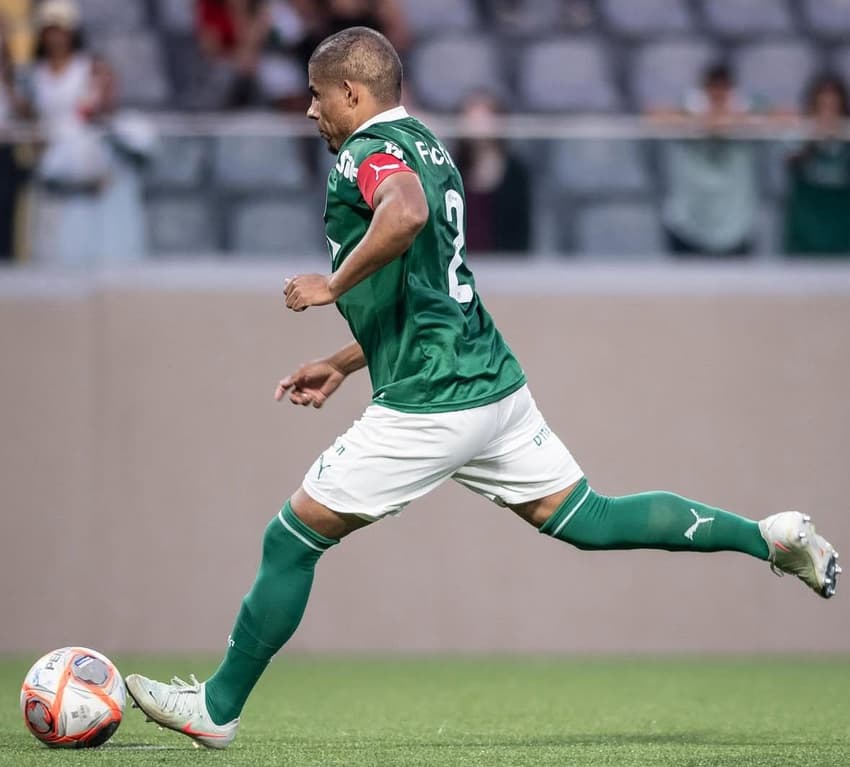 Gilberto durante partida do Palmeiras sub-20 (Foto: Reprodução/Gilbertojr_05)