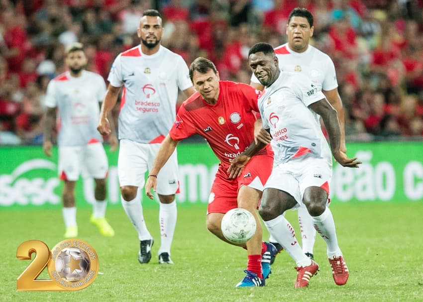 Seedorf no Jogo das Estrelas do Zico (Foto: Ricardo Murdocco/JDE)