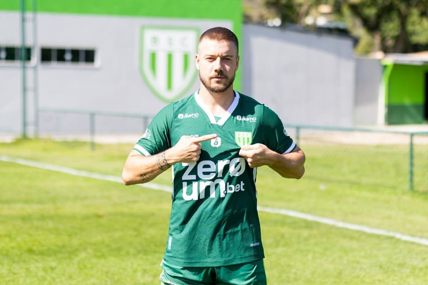 Luís Henrique, ex-Botafogo, é o novo reforço do Boavista (Foto: PH Almeida/Boavista)