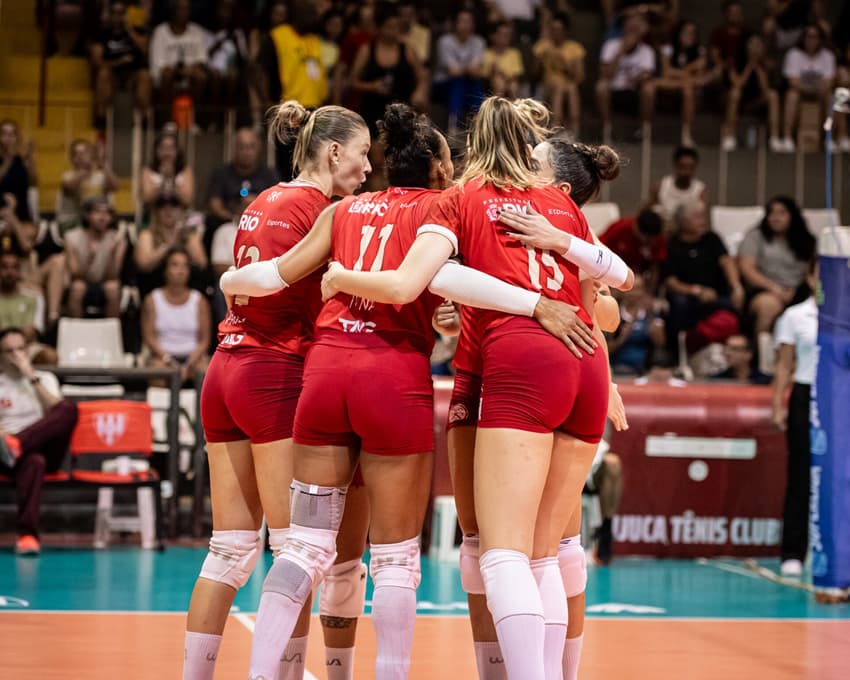 Praia Clube bateu o Tijuca por 3 sets a 0 em jogo válido pela Superliga (Foto: Thiago Mendes)