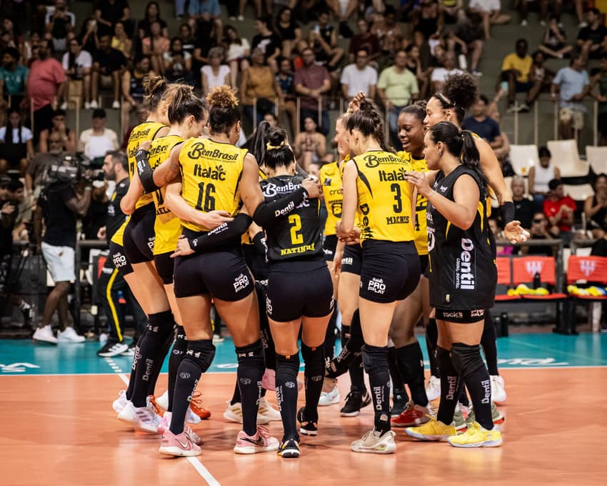 Praia Clube bateu o Tijuca por 3 sets a 0 em jogo válido pela Superliga (Foto: Thiago Mendes)