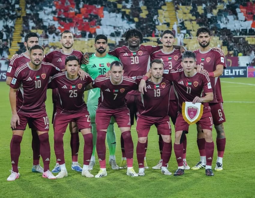 Jadsom, ex-Bragantino, em ação pelo Al-Wahda (Foto: Reprodução/Aseem Khan)