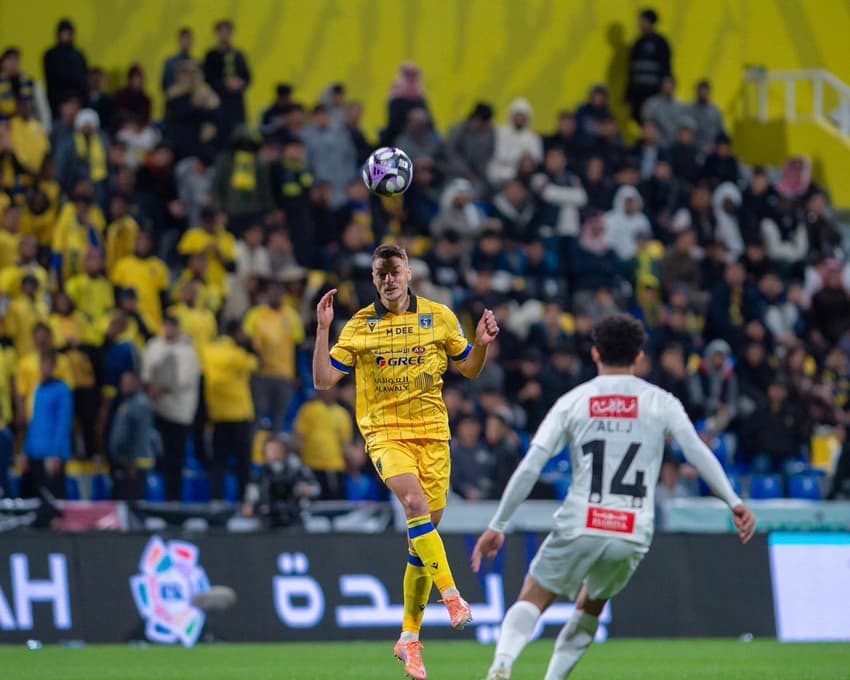 Andrei Girotto em ação pelo Al Taawoun no Campeonato Saudita (Foto: Divulgação)