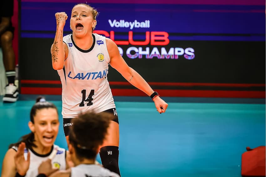 A ponteira Caffrey liderou o ataque do Praia Clube na disputa por medalha