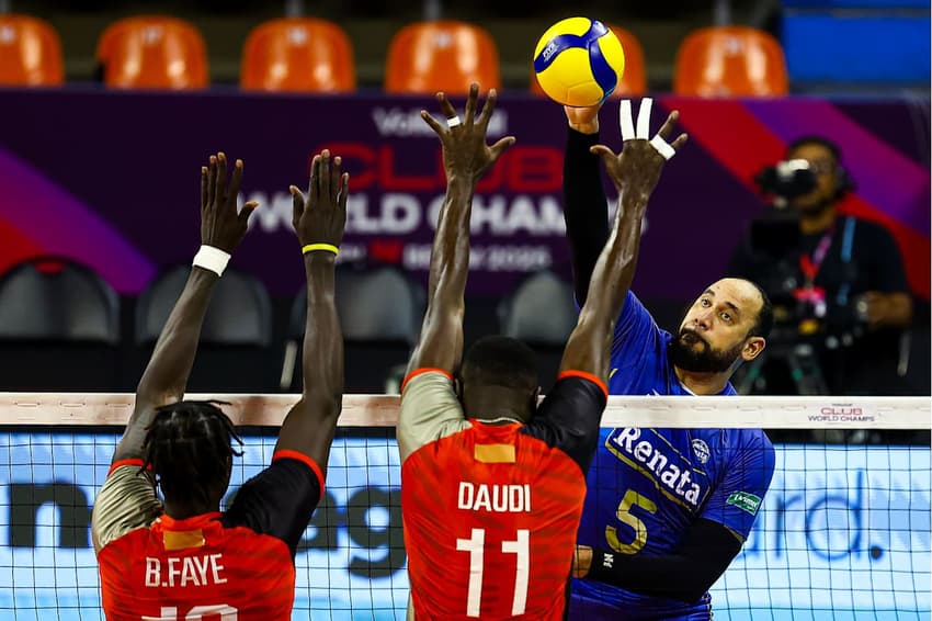 Campinas x Al-Rayyan no Mundial de Clubes masculino de vôlei (Foto: Volleyball World)