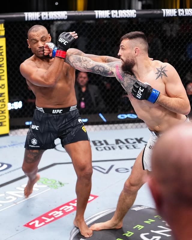 Cesinha acabou derrotado (Foto: Reprodução Instagram UFC Brasil)