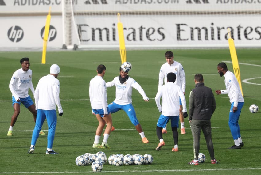 Endrick e companheiros treinam antes da partida entre Real Madrid e Manchester City, válida pela Champions League (Foto: Pierre-Philippe Marcou/AFP)
