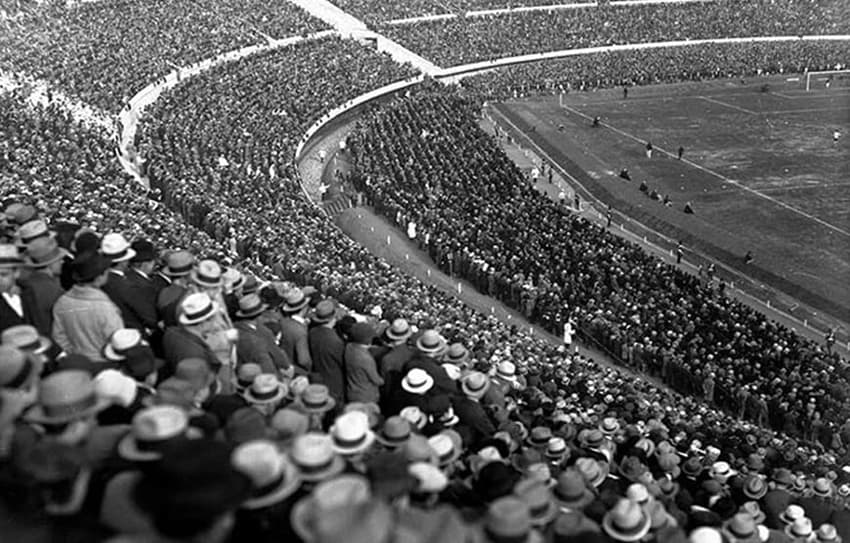 Estádio Centenário, de Montevidéu, inaugurado para a Copa do Mundo de 1930